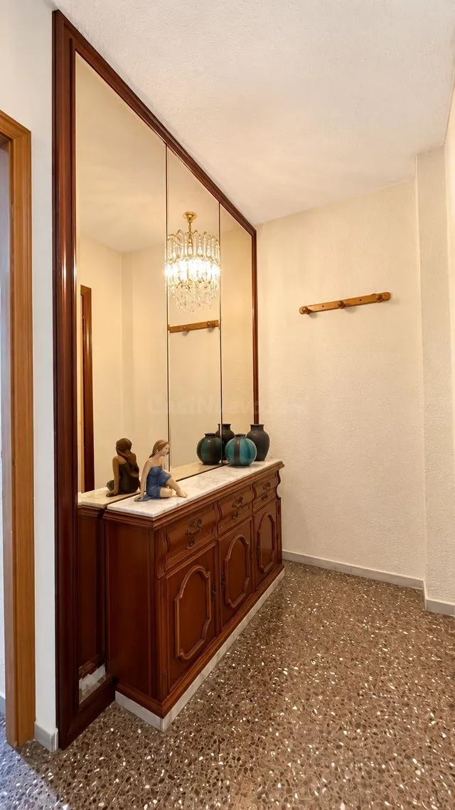 Fantástico ático exterior de 3 habitaciones con gran balcón  - foto 2