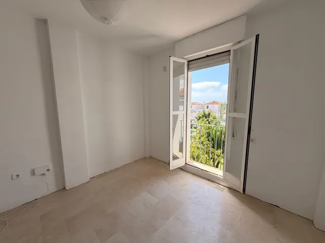 PAREADO EN LA SIERREZUELA , MIJAS - OPORTUNIDAD DE REFORMA — 33