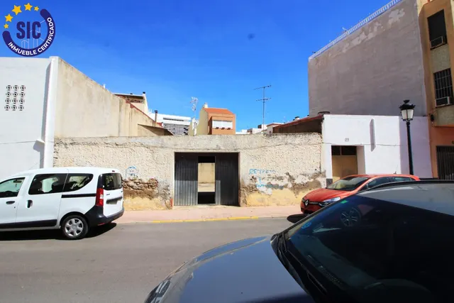 Parcela, solar o patio en el centro y casco histórico de Oropesa, particular o promotor — 10