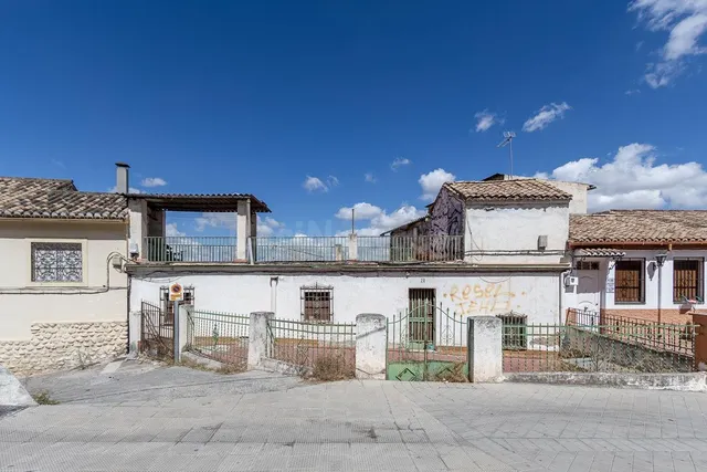 CASA 640 M2 EN CARRETERA DE MURCIA, ALBAYCIN.