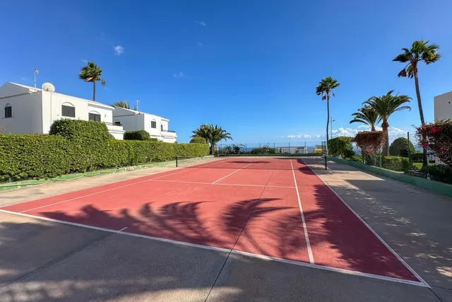 Estudio recién reformado con vistas al mar en puerto rico/amadores — 20