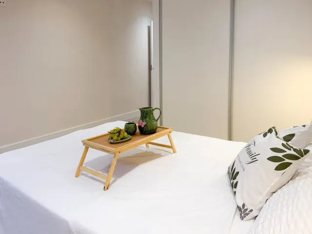Piso reformado y luminoso de 2 habitaciones junto al campus del milán Oviedo — 22