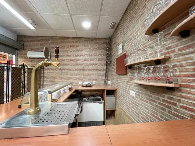SE VENDE BAR EQUIPADO EN PERFECTO ESTADO EN EL CENTRO COMERCIAL LAS FUENTES — 6