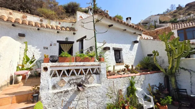 Descubre tu Refugio Ideal: Casa Cueva en Terque, Almería - foto 3
