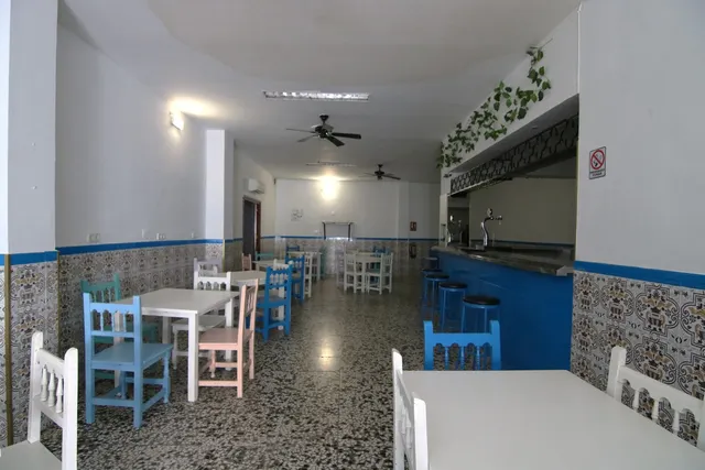 Local comercial 198m² en venta - Centro — 10