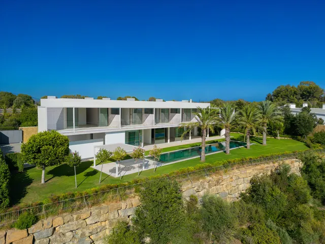 Chalet 5 habitaciones 752m² en venta - Costa Del Sol - foto 3