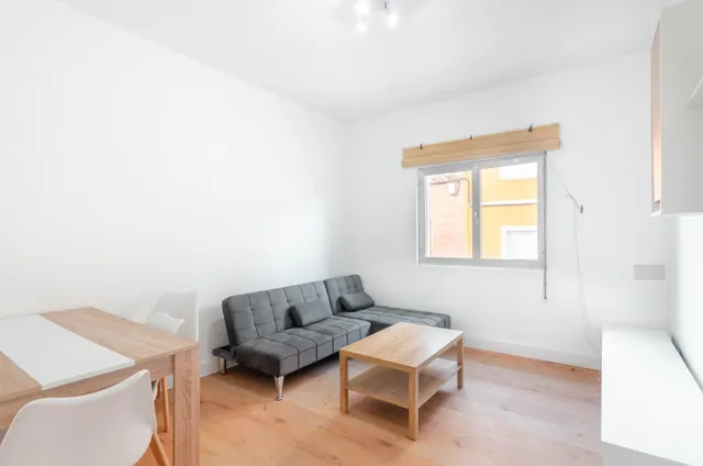 Bajo reformado con terraza privada de 30 m2 orientada al sur en Avilés — 7