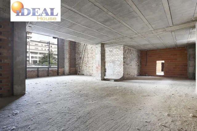 Oportunidad de inversión en local comercial al lado de Constitución. — 8
