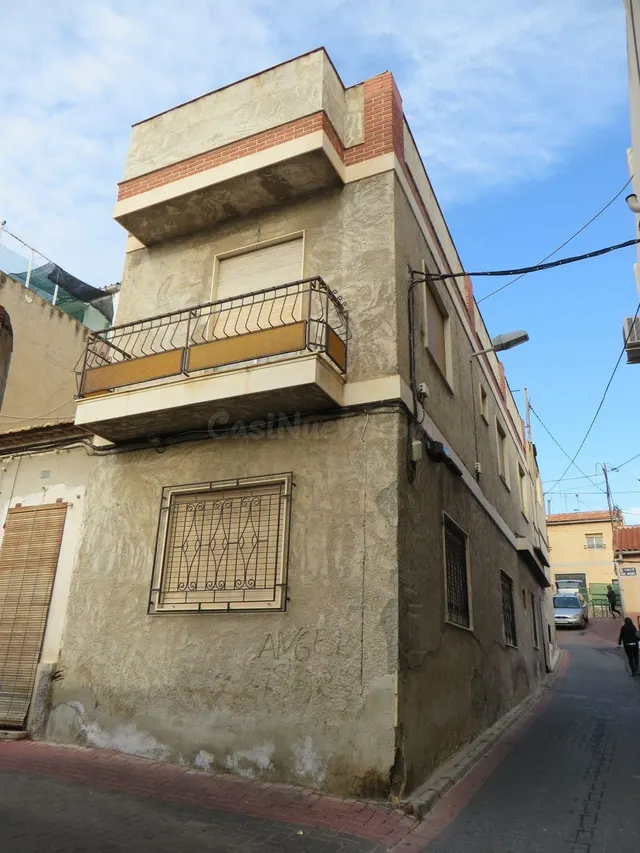 VIVIENDA EN EL PUNTAL