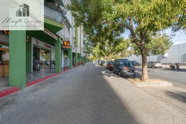 Venta de cafetería La Contraviesa de 160 m2  junto a Alcampo — 43