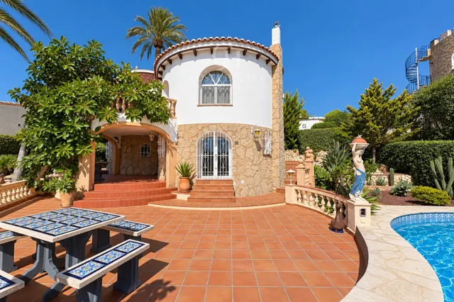 VILLA PALOMA · ESENCIA MEDITERRÁNEA Y VISTAS AL MAR EN JÁVEA — 32