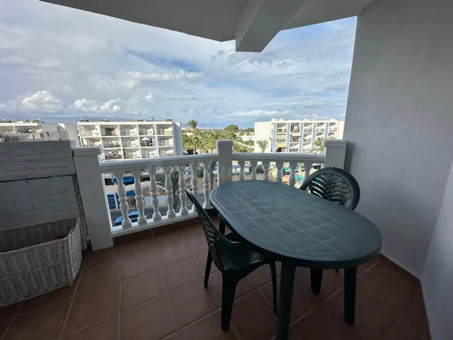 PISO PARA ALQUILAR DE UN DORMITORIO EN URBANIZACION DE ROQUE - foto 5
