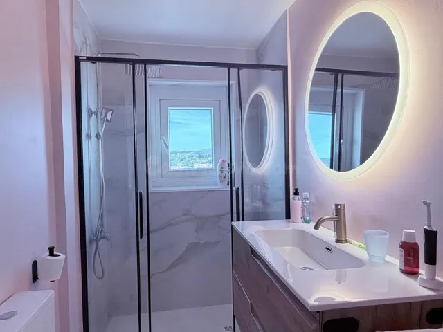 Exclusiva vivienda reformada en una de las mejores zonas de  - foto 5