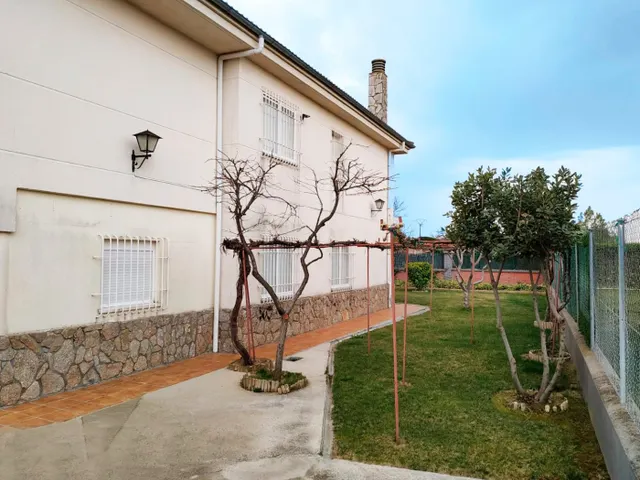 Urbis te ofrece un chalet independiente en venta en Castellanos de Villiquera, Salamanca. — 9