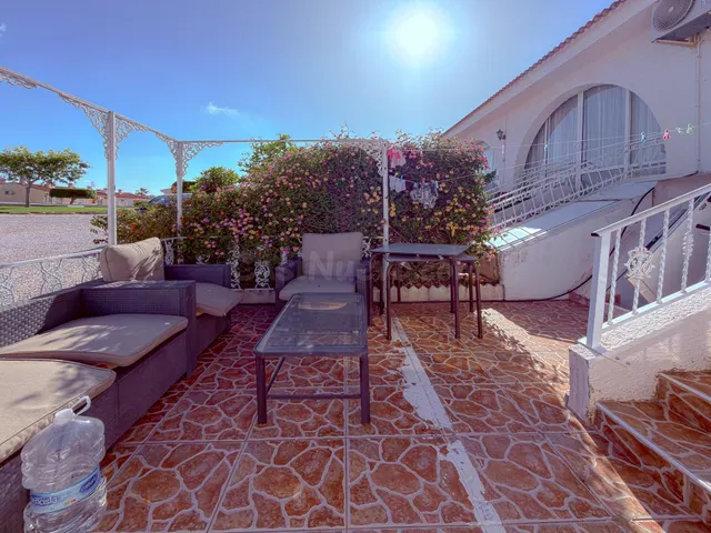 Ciudad Quesada! Magnifico bungalow en 2 plantas independientes, con piscina y parking privado comunitario — 3