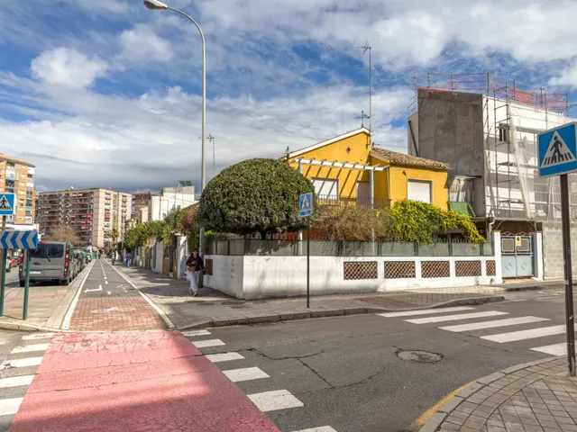 DISFRUTE DEL CENTRO DE GRANADA SIN RENUNCIAR A LAS COMODIDAD - foto 4