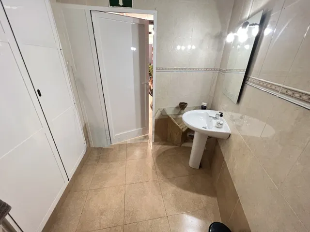 Local comercial 1 habitación 62m² en venta - CENTRO — 8