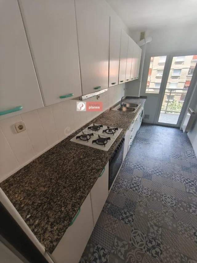 PISO DE 3 habitaciones EN PASSEIG DE RONDA CON ASCENSOR Y CA - foto 2