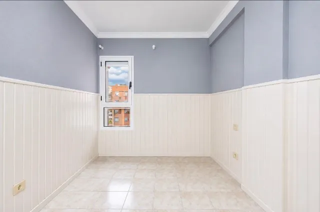 Dúplex 2 habitaciones 118m² en venta - Escaleritas - La Feria — 28
