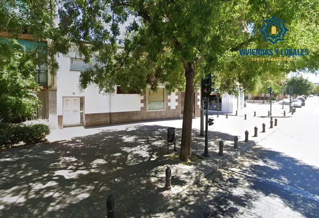 Local + vivienda en Avda. Cadiz — 3