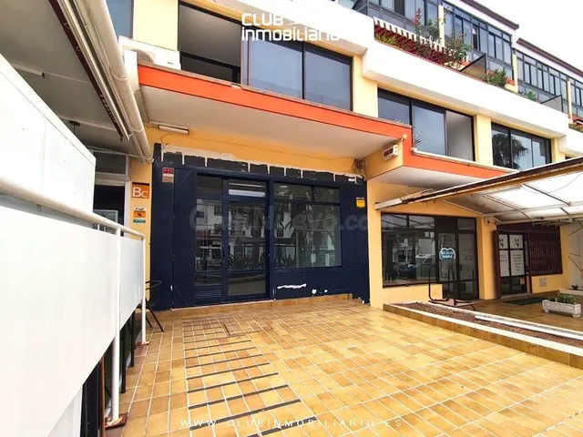 Local en Avenida Marques de Villanueva del Prado – 120 m2 +  - foto 4