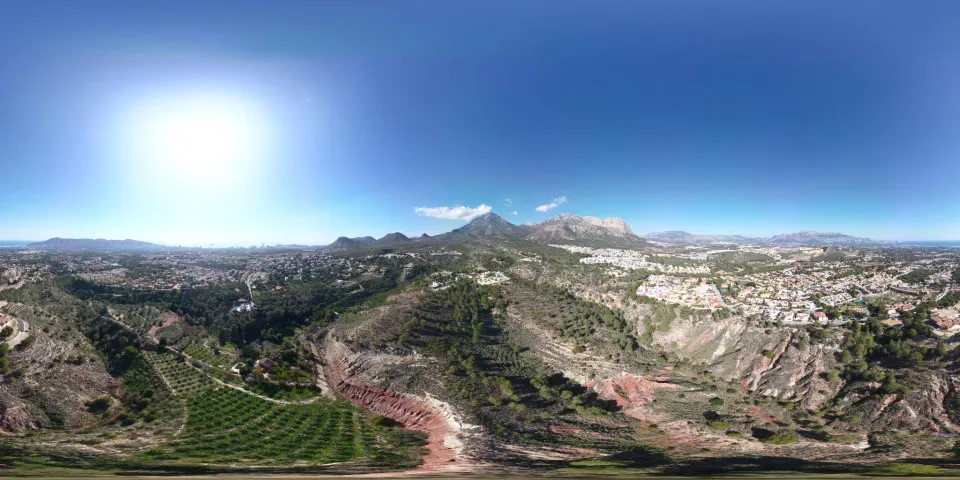 Terrer Roch – Terreno rústico con vistas panorámicas en La Nucía (91.061 m2)