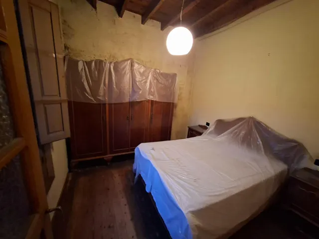 Casa con encanto de 1933 para rehabilitar, finca cerrada y pozo de manantial | valdesoto, Siero — 46