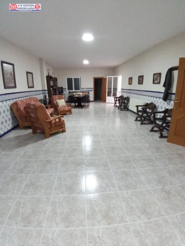 EDIFICIO CON TRES VIVIENDAS EN EL CENTRO DE TOMELLOSO - foto 3