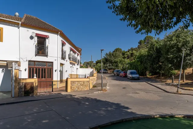 MAGNÍFICA CASA CON ENCANTO EN LA PRECIOSA ZONA DE TRASSIERRA — 5