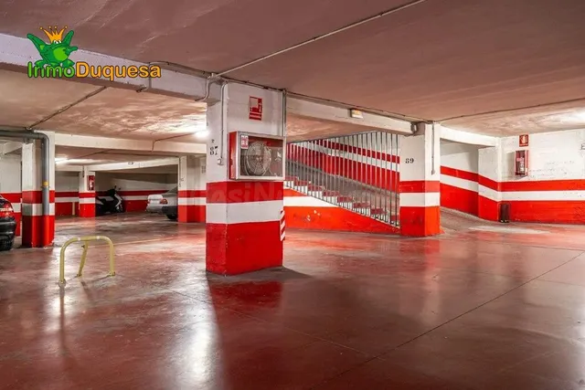 3 PLAZAS DE APARCAMIENTO juntas en Pedro Antonio de Alarcón. — 16