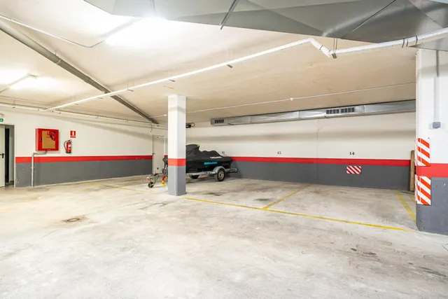 Alquiler de parking en el Coll d'en Rabassa — 2
