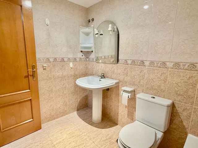 EXCLUSIVA - AMPLIO PISO CON BONITA TERRAZA EN EXCELENTE ZONA - CERCA HOTEL BALI — 14