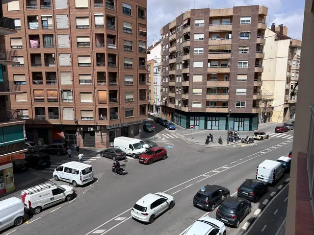 Piso 3 habitaciones 117m² en alquiler - La Raiosa — 23