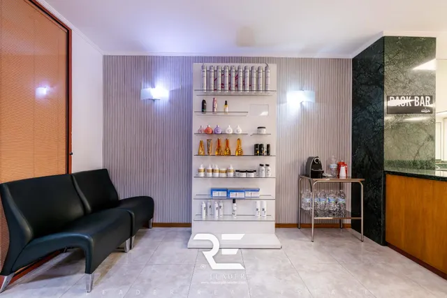 VENTA EN EXCLUSIVA DE OFICINA CON PELUQUERIA EN FUNCIONAMIENTO EN ZONA PRIME !! — 22