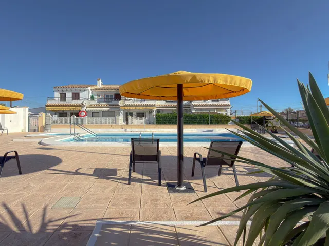 Torreblanca! Encantador bungalow reformado con 2 terrazas en urbanización exclusiva con 2 piscinas comunitarias — 9