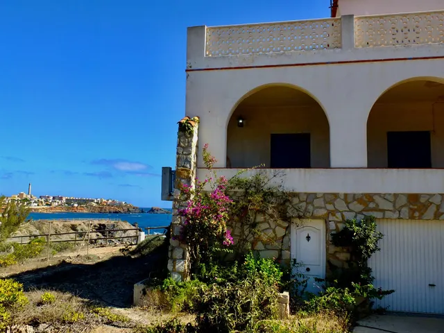 CHALET INDEPENDIENTE CON VISTAS AL MAR MEDITERRANEO — 5