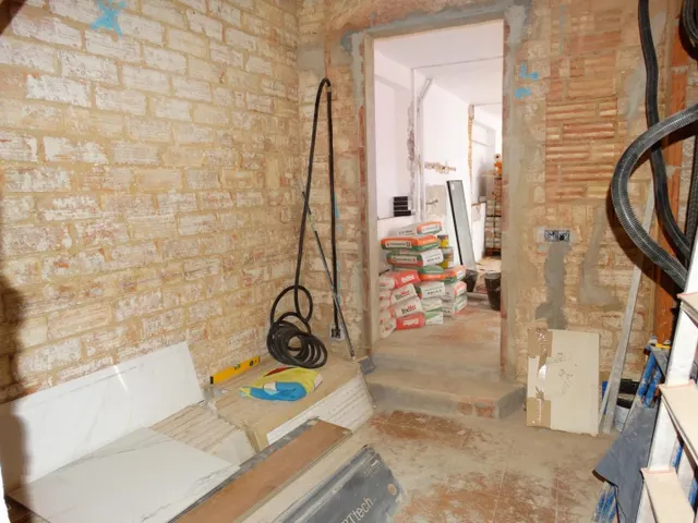 Piso para reformar a tu gusto - 3 dormitorios - 3 calles - Ventanas nuevas — 29