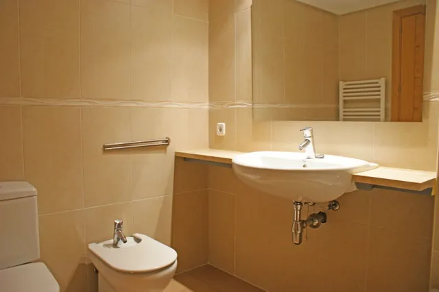 Piso en venta de cuatro habitaciones, zona Plaza Patines Palma — 8