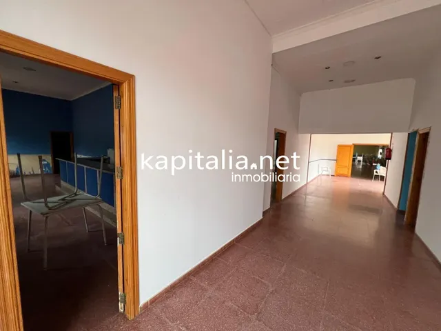 SALON DE EVENTOS EN ALQUILER O VENTA EN GENOVES A 5 MINUTOS DE XATIVA — 10