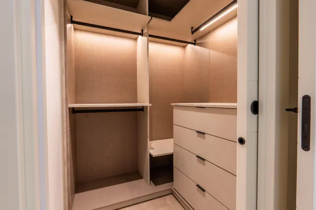 Ático 3 habitaciones 136m² en venta - Zona Pueblo — 25