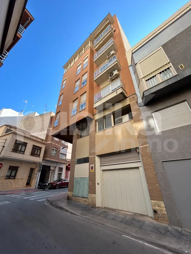 Plaza de Garaje en el centro, zona Glorieta. - foto 2
