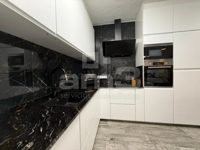 Gran chalet rural cerca del mar con 12.000 m2 de terreno en  - foto 4