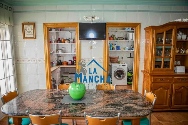 *595.000€* inmobiliaria la mancha vende casa en el barrio de san pablo de Albacete — 29