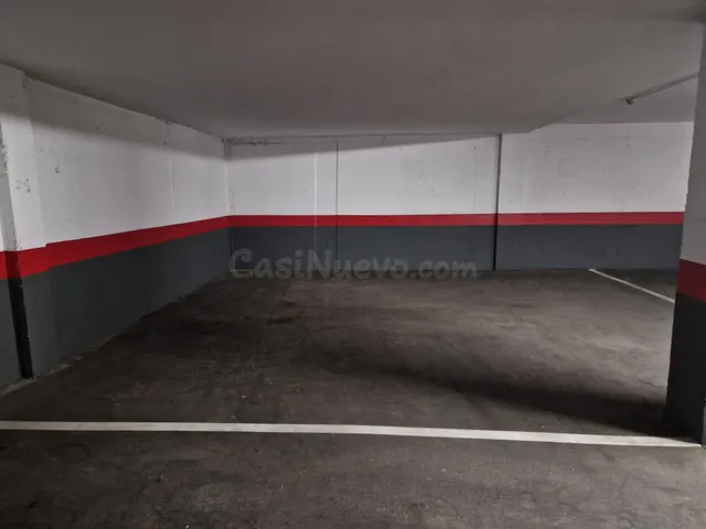 Garaje 36m² en venta - Palomeras Bajas