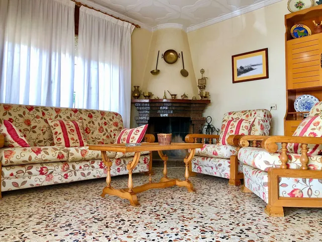 Villa privada con 6 habitaciones frente al mar en Guardamar playa. — 28