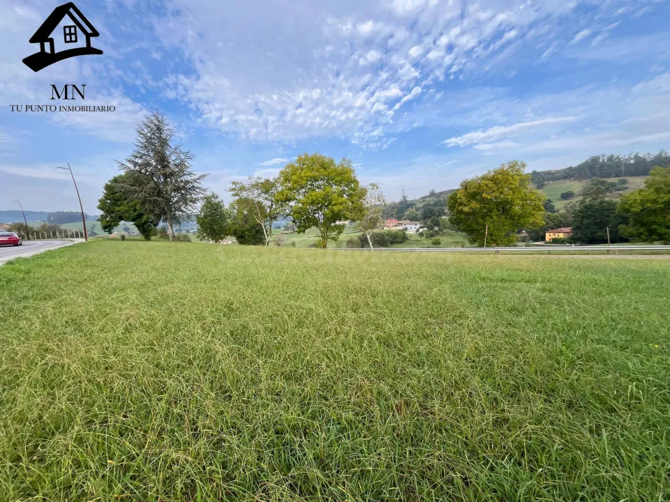 ¡EXCLUSIVA PARCELA URBANA CON TOPOGRAFÍA PRÁCTICAMENTE LLANA Y VISTAS PANORÁMICAS EN SOBARZO!
