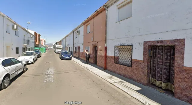 SE VENDE inmueble ALQUILADO en Moraleja