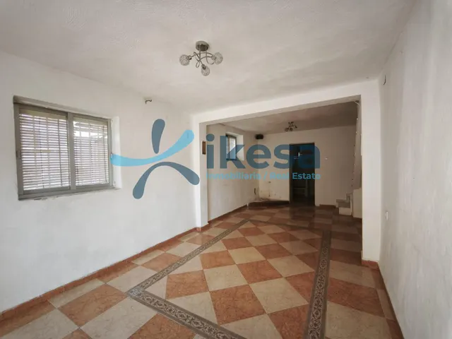 Moderno Adosado en Iznalloz - Ideal para Familias — 6