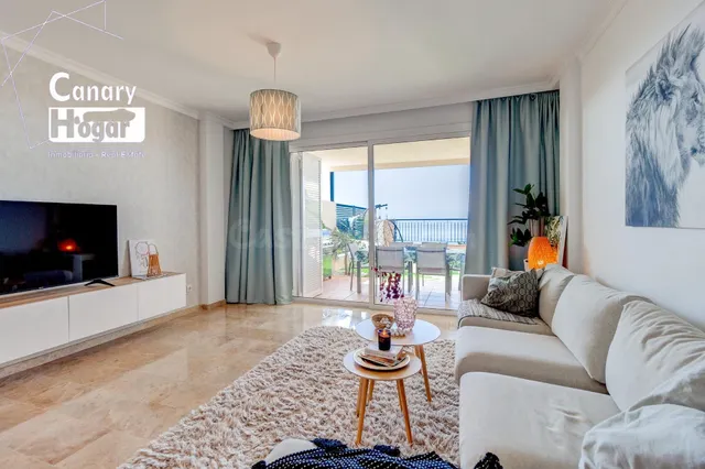 Exclusivo adosado de tres plantas con vistas panorámicas al  - foto 4