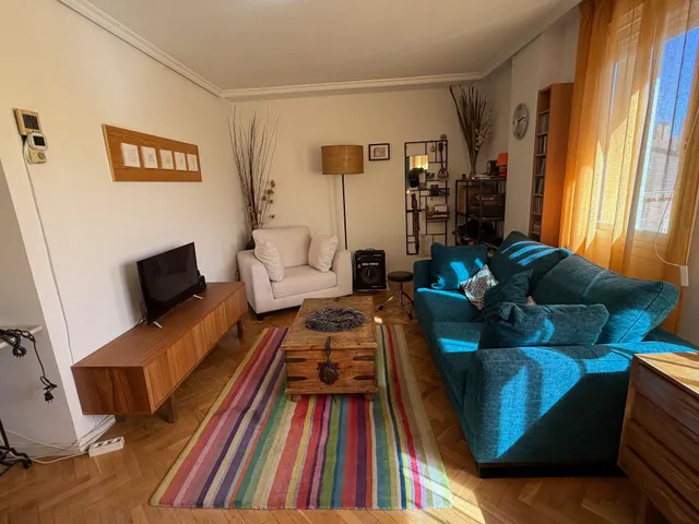 Luminoso piso de 3 dormitorios con piscina, garaje y trastero en el centro de Villanueva del Pardillo — 6
